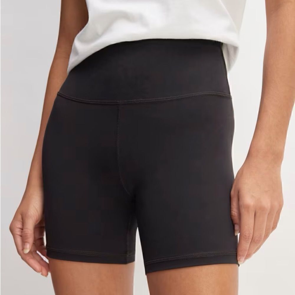 Nwt Everlane Perform Bike Short Black Small